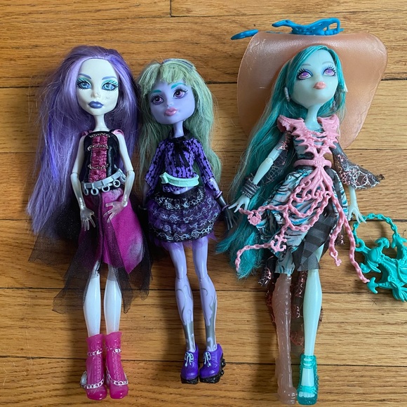 monster high Toys 3 Original Monster High Bundle Poshmark